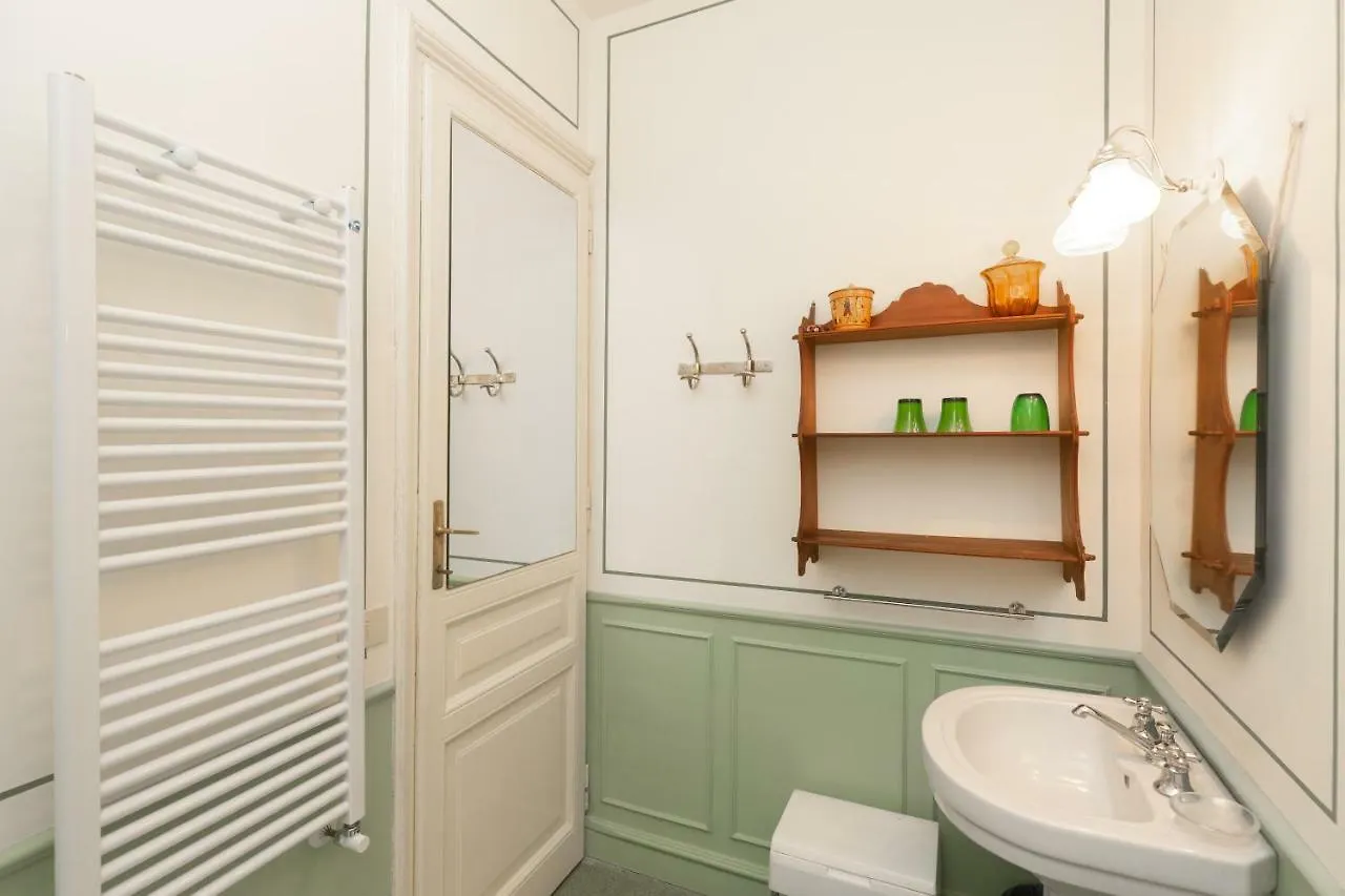 Nizza Bourgeois Family Apartment Rome
