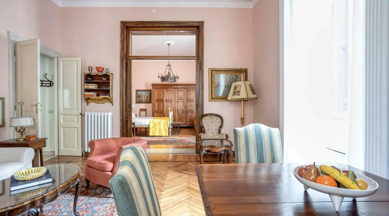 Nizza Bourgeois Family Apartment Rome Italy